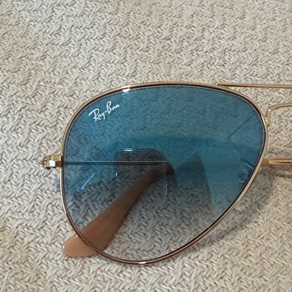 Ray-Ban Gold Aviator Sunglasses with Blue Lenses - Picture 4 of 4